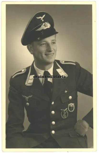 ORIG FOTO AK Portrait Luftwaffe H G Unteroffizier Mit FLAK Und