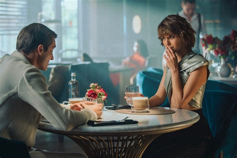 START представил тизер сериала «Жить жизнь» с Любовью Аксеновой