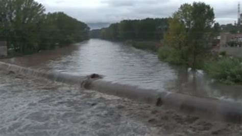 V Deo El R O Ter Puede Desbordarse Por Las Lluvias Producidas Por La Dana