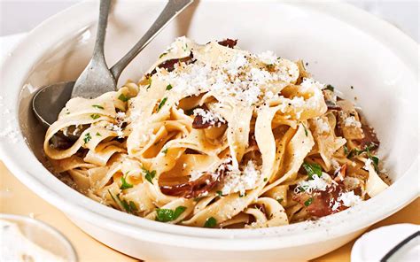 Tagliatelle Carbonara Recipe Food To Love