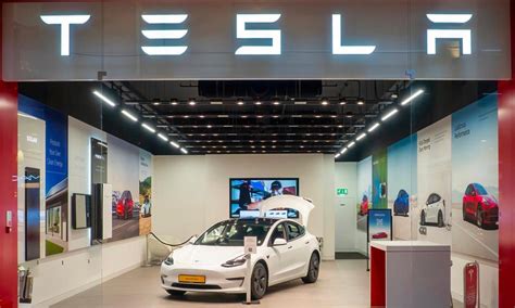 Tesla podniosła ceny Tyle teraz kosztują elektryki poniżej 200 tys