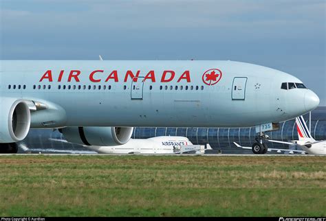 C FIUR Air Canada Boeing 777 333ER Photo by Aurélien ID 388501