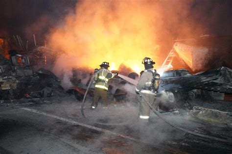 Un Choque Múltiple Provoca Un Aparatoso Incendio En La Autopista México Querétaro El PaÍs México