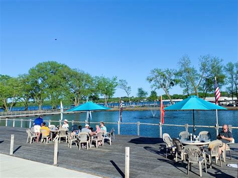 8 Memorable Restaurants In Okoboji Lets Go Iowa