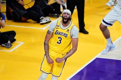 Anthony Davis Acuerda Con Los Lakers Extensi N De Contrato Por A Os Y