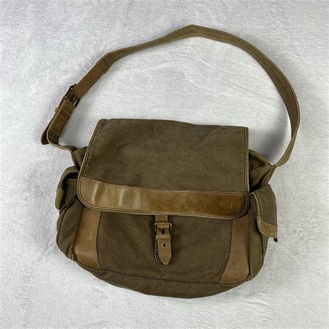 Ll Bean Beige Canvas And Leather Trim Shoulder Field Travel Duffle Bag