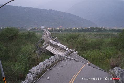 《客新聞》空拍直擊高寮大橋崩塌 橋墩折斷鋼筋外露 客家公共傳播基金會 Hakka Public Communication Foundation