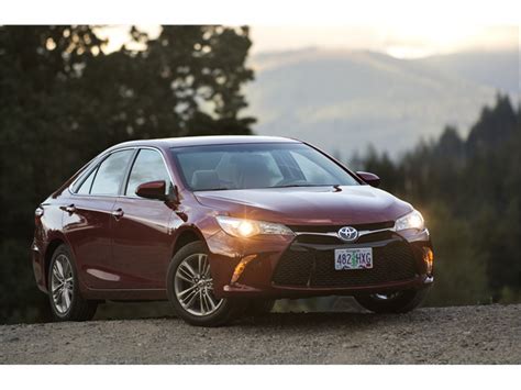 2016 Toyota Camry Hybrid Pictures U S News