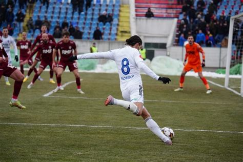 Un fotbalist de la FC Botoșani a primit premiul pentru cel mai bun