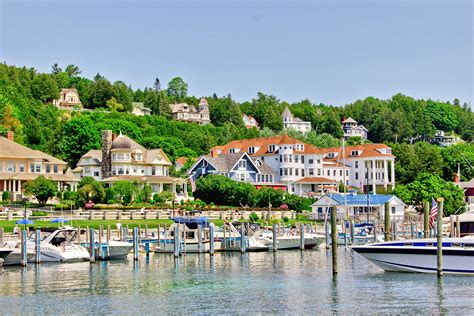 10 Best Things To Do In Mackinac Island Go Shopping Explore Museums