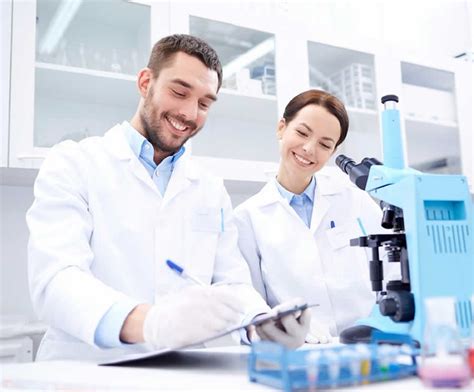 Técnico en LABORATORISTA CLINICO - Centro Educativo Empresarial