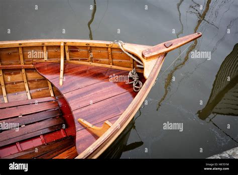 Barca De Madera Fotos E Imágenes De Stock Alamy