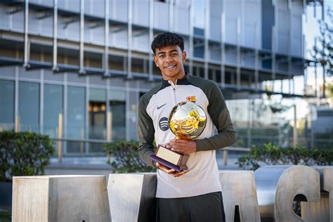 Lamine Yamal y Aitana Bonmatí reciben los premios Golden Boy 2023