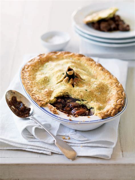 Venison Cranberry And Red Wine Pie