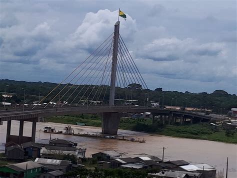 Rio Juruá sobe mais de quatro metros em 48 horas em Cruzeiro do Sul