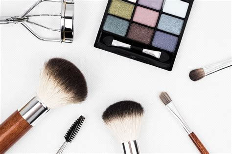 Must Things To Consider Before Buying Beauty Products Online