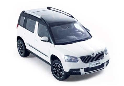 118 Dealer Edition Skoda Yeti White Diecast Car Model