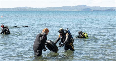 Lago Di Bolsena Oltre I Quintali Di Rifiuti Rimossi Nelloperazione