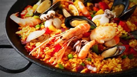 Paella Valenciana How To Cook Paella Valenciana Tasty Food Youtube