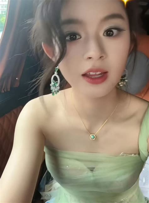 Hot Nh T Weibo I Khuy N Tai T V Ch Tr N B M T Ng Tr I C A N Ch Nh S Ki U Truy N