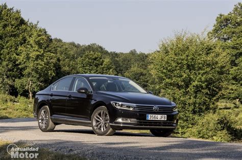 Uji Volkswagen Passat Tdi Cv Skala Sedan