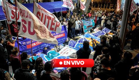 Paro Nacional Del Sutep Docentes Marcharon Hacia El Congreso De La