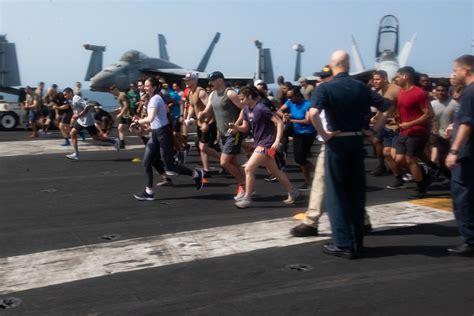 DVIDS Images USS Ronald Reagan CVN 76 Flight Deck 5k Image 2 Of 3