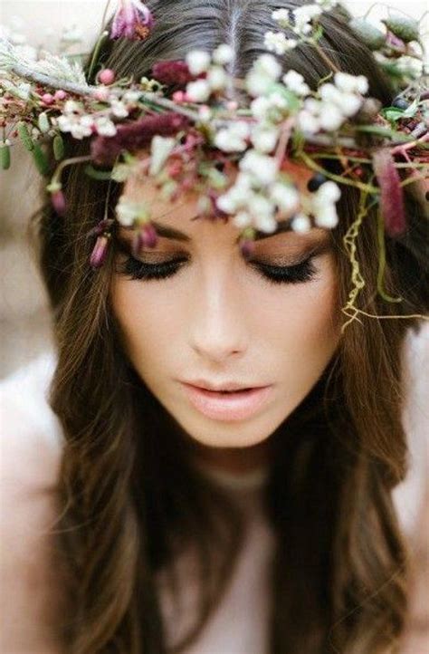 40 Winter Bridal Crowns From Flowers And Greenery Boda