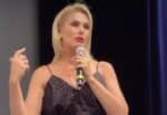 Ana Hickmann Chora Em Evento Ao Mostrar Hematomas De Viol Ncia Dom Stica