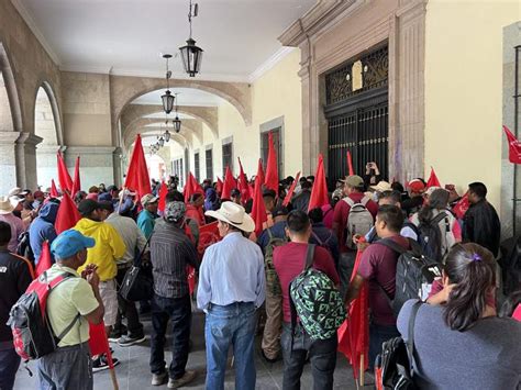 Antorcha Campesina Protesta En Palacio De Gobierno Entidad Noticias