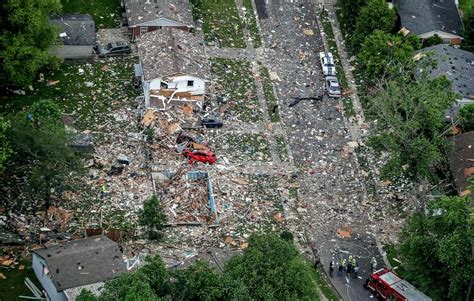 House Explosion Kills 1 Injures 2 In Southern Indiana City The