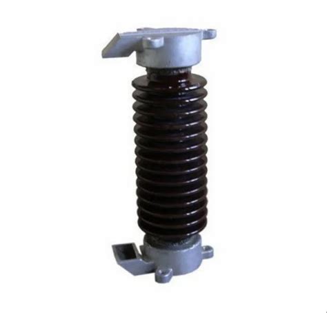 No Of Poles Triple Pole Type Single Phase Lightning Arrester At Rs