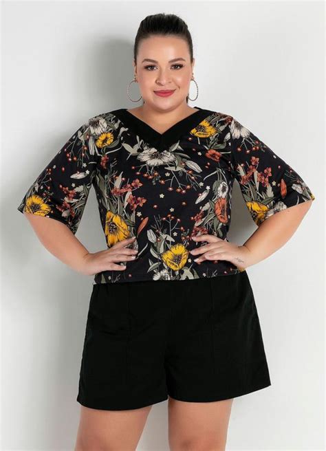 Blusa Floral Preta Mangas Amplas Plus Size Marguerite