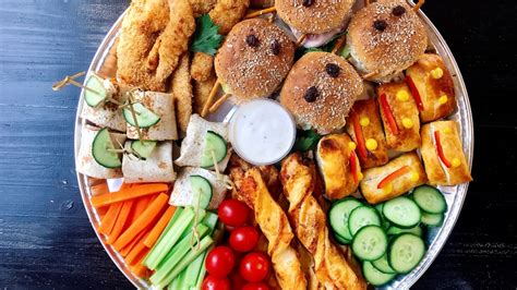 The Benefits of a Grazing Platter for Kids | First For Women