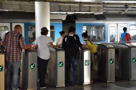 Mrt To Resume Segregating Passengers Beginning August Autodeal