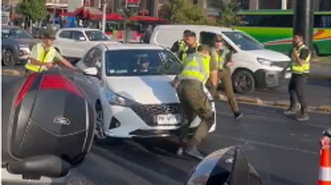 Video Sujeto Evade Fiscalización E Intenta Atropellar A Carabinero En