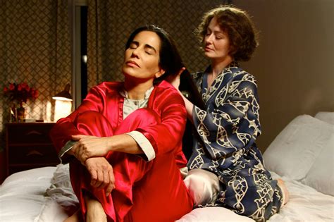 TrustMovies Poetry The 1950s And A Rich Lesbian Love Story Bruno Barreto S REACHING FOR THE MOON