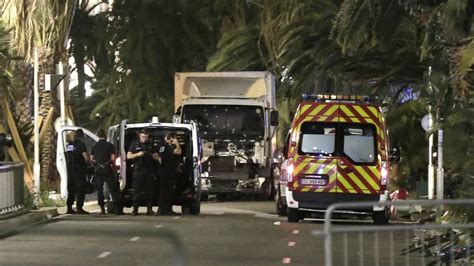 Attentat à Nice de 14 juillet 2016 Nice terror 84 killed