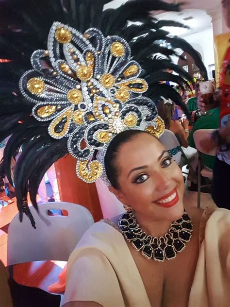 Pin De Marco G Lvez Molina En Picapiedras Tocados De Carnaval Trajes