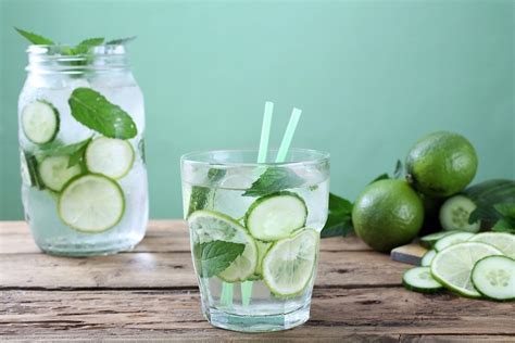 Delicious Detox Water Recipes Resveralife