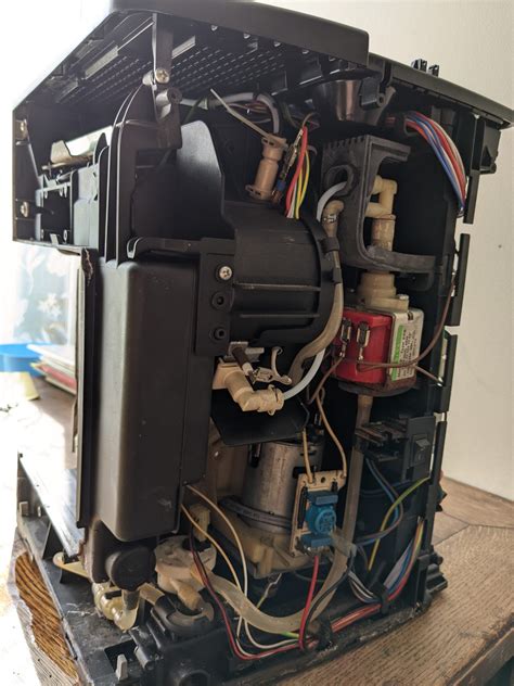 Delonghi Essam Magnifica 4200 Inside Repairing Process