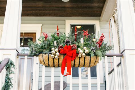 63 Festive Outdoor Christmas Decoration Ideas That Ll Spruce Up Your