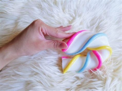 SelfDelve Marshmallow Squishy Spiral Silicone Dildo Review Super