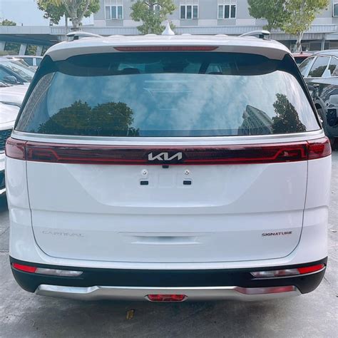 Sau Thời Gian Dùng Logo Cũ Kia Carnival đã Nâng Cấp Logo Mới Tại Việt