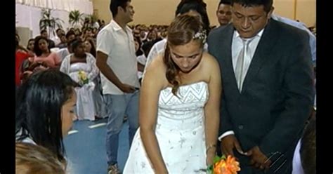 G1 Casamento comunitário reúne 500 casais em Parauapebas PA