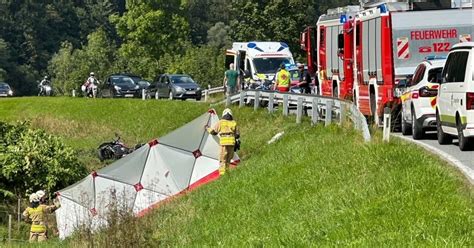 Unfall In Tirol Mit Motorrad In Graben Gest Rzt Deutscher Tot