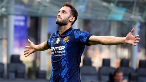 Inter Le Ultime Sulle Condizioni Di Calhanoglu Niente Di Grave Per Il