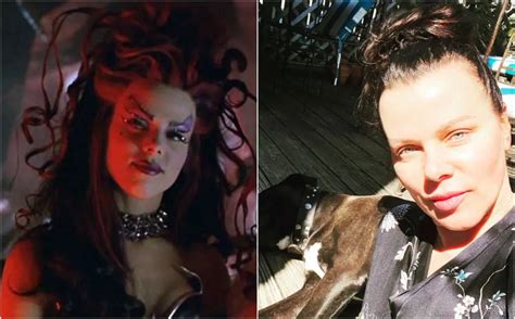 Foto Debi Mazar Spice Las Estrellas De Batman Forever 25 Años