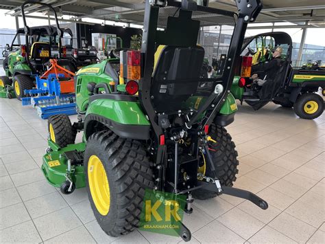 John Deere Tractor Compact 2026R BS 27680 Kraakman