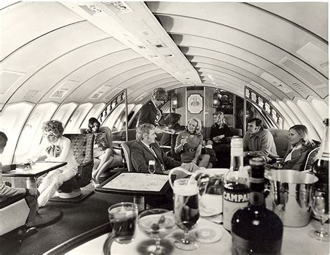 Vintage Boeing 747 Lounge. : r/pics